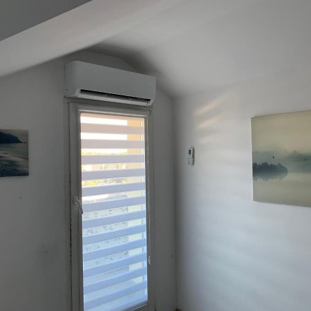 オストルフ・ビエルコポルスキApartament Pod Gwiazdamiアパートメント エクステリア 写真